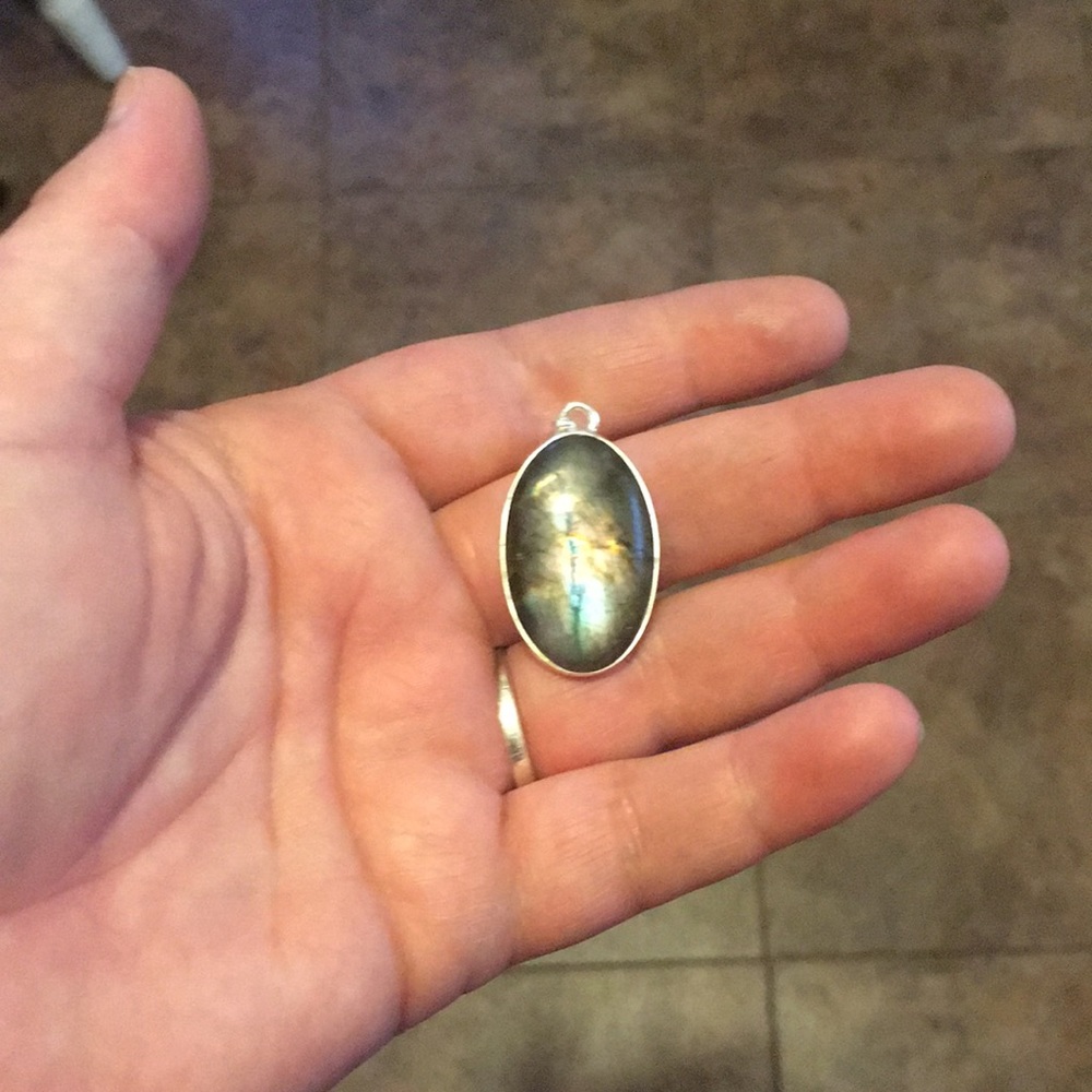 Labradorite Sterling silver pendant - Picture 4 of 4